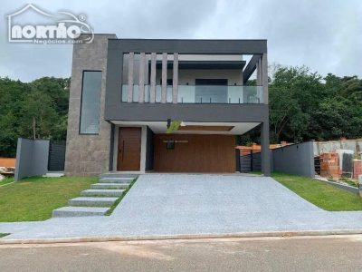 Casa, 5 quartos, 296 m² - Foto 3