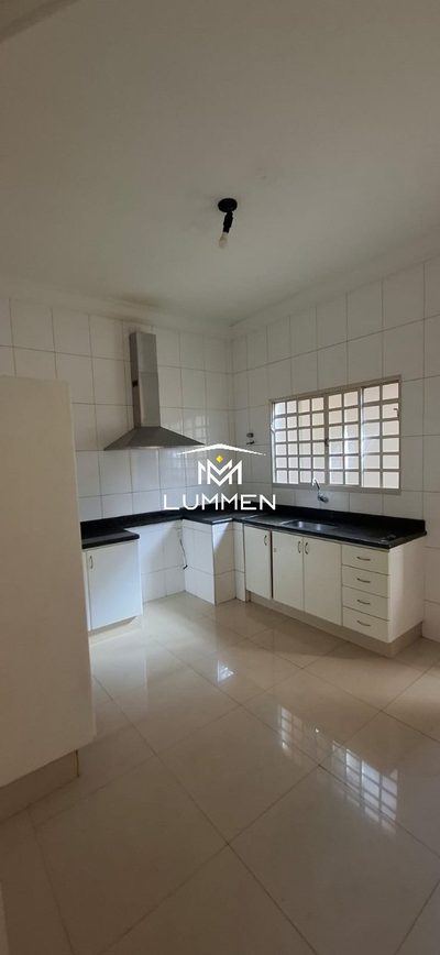 Casa, 3 quartos, 214 m² - Foto 4