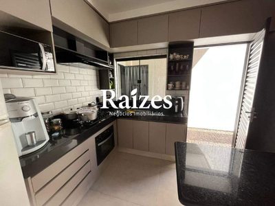 Casa, 3 quartos, 198 m² - Foto 1