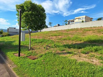 Loteamento e Condomínio, 600 m² - Foto 1