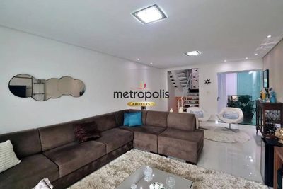 Sobrado, 3 quartos, 216 m² - Foto 1
