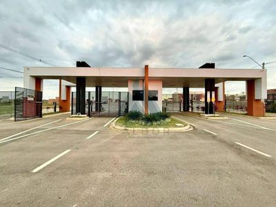 Loteamento e Condomínio, 150 m² - Foto 1