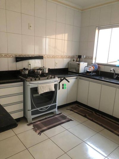 Casa, 4 quartos, 290 m² - Foto 3