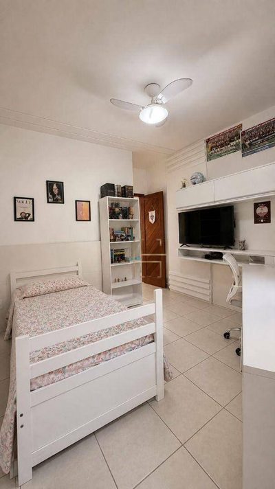 Casa, 3 quartos, 132 m² - Foto 2