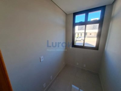 Casa, 4 quartos, 230 m² - Foto 3