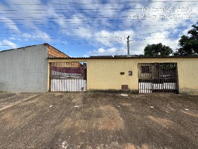 Casa, 2 quartos, 180 m² - Foto 1