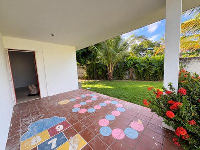 Casa, 4 quartos, 220 m² - Foto 2