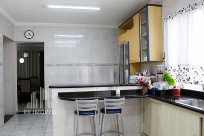 Casa, 3 quartos, 215 m² - Foto 1