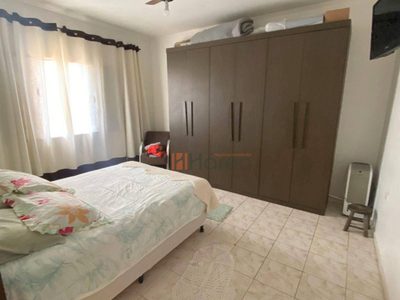 Casa, 3 quartos, 240 m² - Foto 4