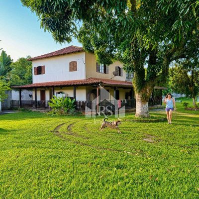 Sítio, 4 quartos, 10000 m² - Foto 1