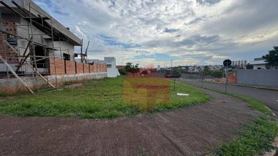 Loteamento e Condomínio, 341 m² - Foto 2