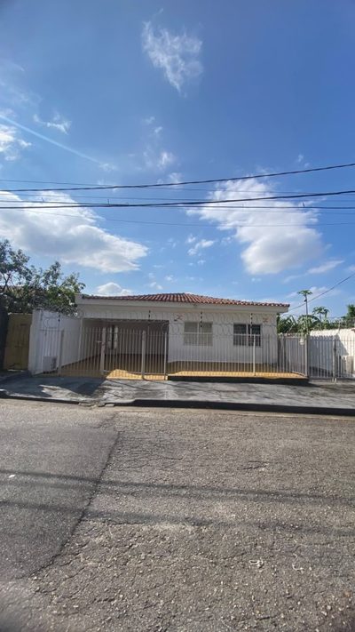 Casa, 3 quartos, 140 m² - Foto 1