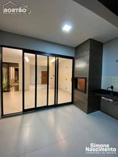 Casa, 3 quartos, 128 m² - Foto 2