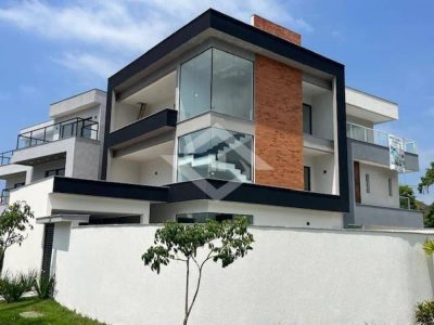 Casa, 3 quartos, 240 m² - Foto 1
