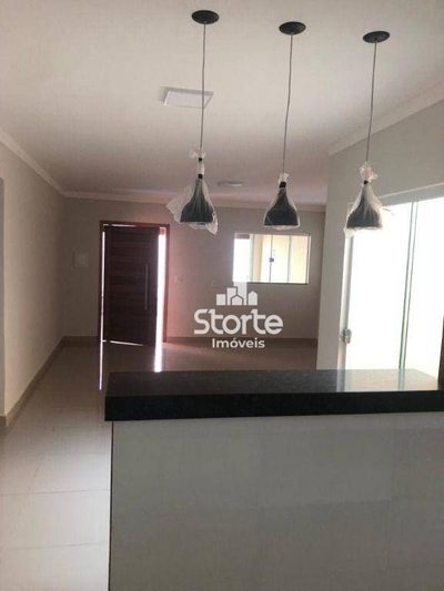 Casa, 2 quartos, 200 m² - Foto 2