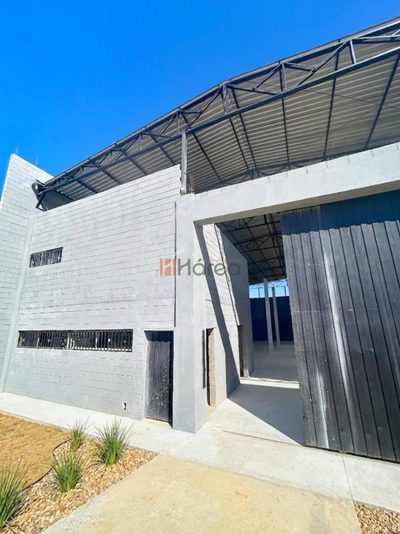 Depósito-Galpão, 737 m² - Foto 1