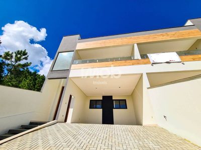 Casa, 4 quartos, 235 m² - Foto 1