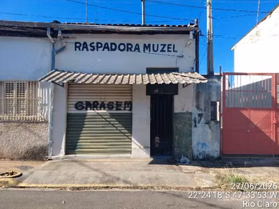 Casa, 2 quartos, 200 m² - Foto 1