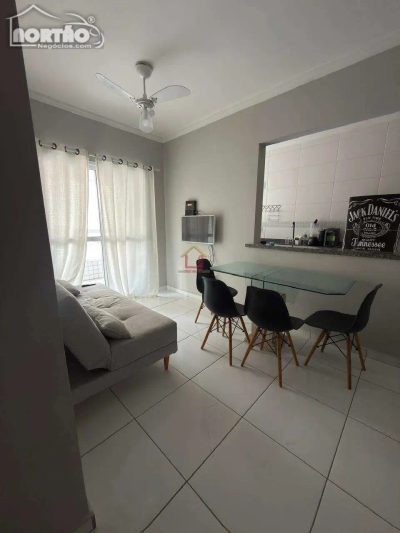 Casa, 2 quartos, 45 m² - Foto 1