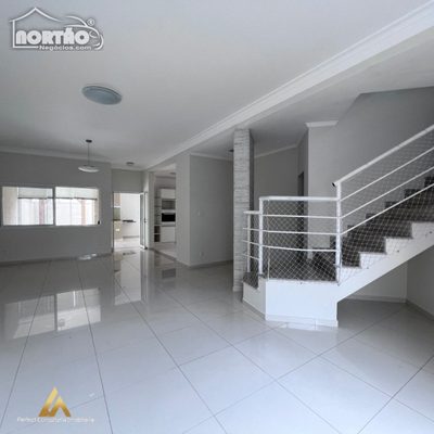Casa, 5 quartos, 261 m² - Foto 3