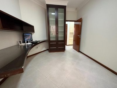 Casa, 5 quartos, 324 m² - Foto 4