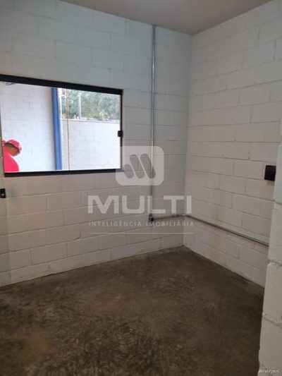 Casa, 1 quarto, 278 m² - Foto 3