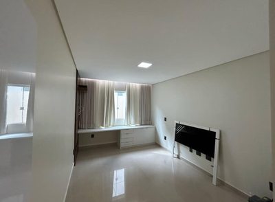 Casa, 3 quartos, 504 m² - Foto 1