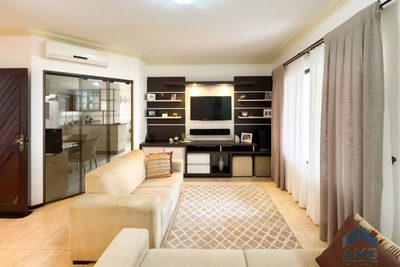 Casa, 4 quartos, 208 m² - Foto 2