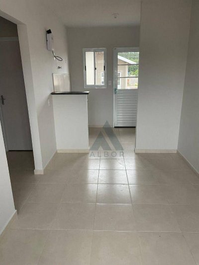 Casa, 2 quartos, 43 m² - Foto 1