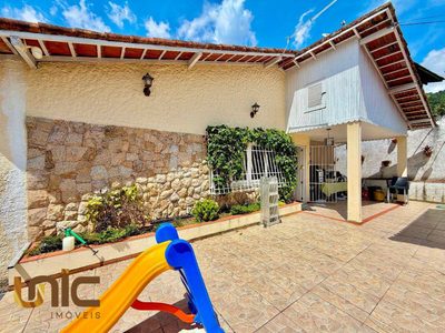 Casa, 4 quartos, 141 m² - Foto 2