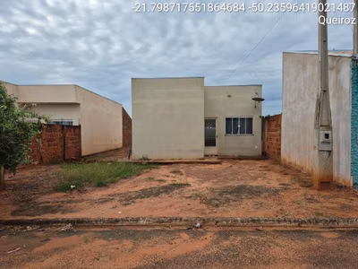 Casa, 2 quartos, 280 m² - Foto 1