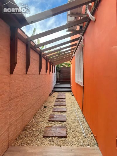 Casa, 5 quartos, 139 m² - Foto 3