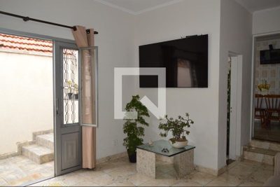 Casa, 3 quartos, 180 m² - Foto 1