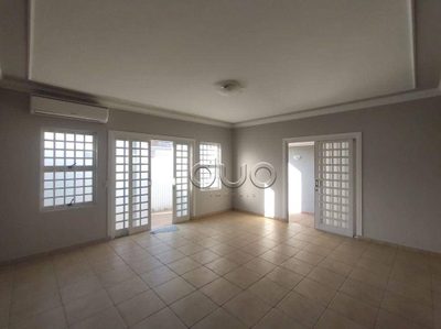 Casa, 3 quartos, 204 m² - Foto 3