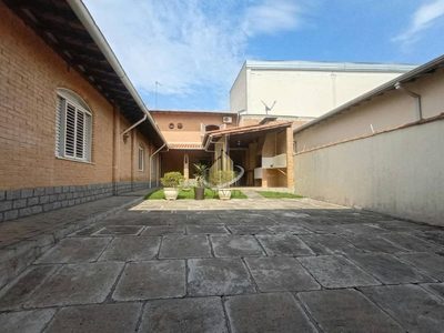 Casa, 4 quartos, 304 m² - Foto 4
