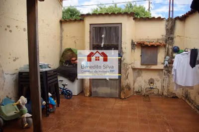 Casa, 3 quartos, 161 m² - Foto 1