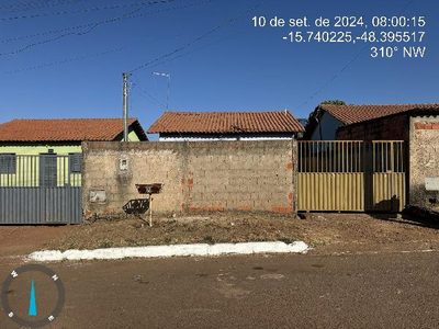 Casa, 2 quartos, 180 m² - Foto 1