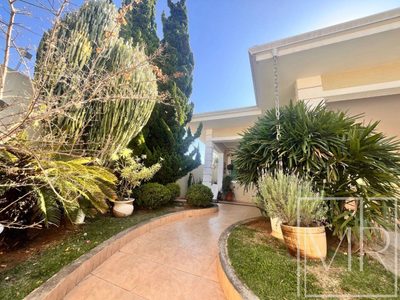 Casa, 3 quartos, 285 m² - Foto 4