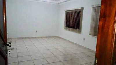 Casa, 3 quartos, 236 m² - Foto 2