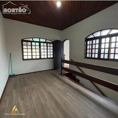 Casa, 4 quartos, 250 m² - Foto 3