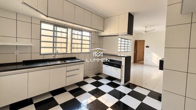 Casa, 2 quartos, 200 m² - Foto 2