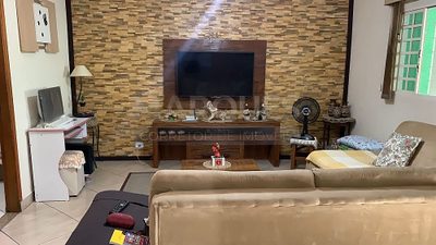 Casa, 3 quartos, 250 m² - Foto 1