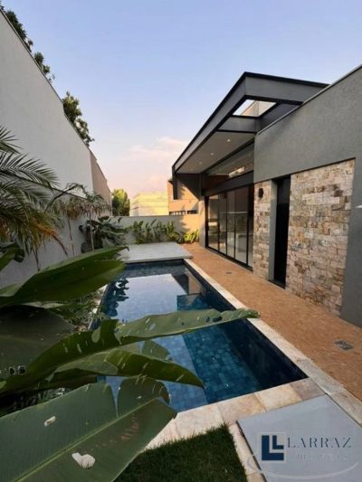 Casa, 3 quartos, 267 m² - Foto 1