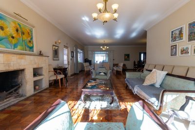 Casa, 3 quartos, 280 m² - Foto 1