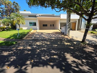 Casa, 3 quartos, 223 m² - Foto 1