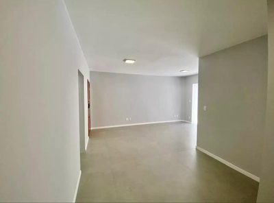 Apartamento, 3 quartos, 241 m² - Foto 2