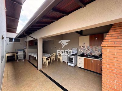 Casa, 3 quartos - Foto 1