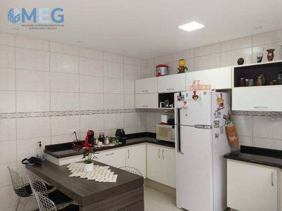Sobrado, 3 quartos, 190 m² - Foto 2
