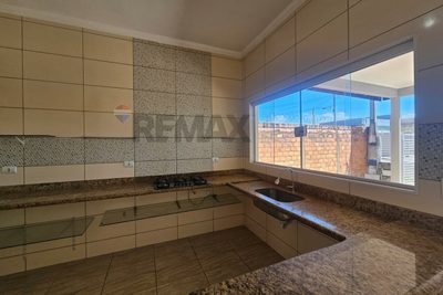 Casa, 3 quartos, 250 m² - Foto 3