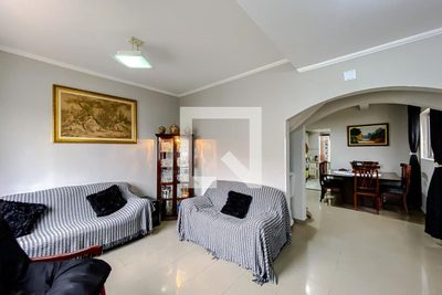 Casa, 3 quartos, 220 m² - Foto 2